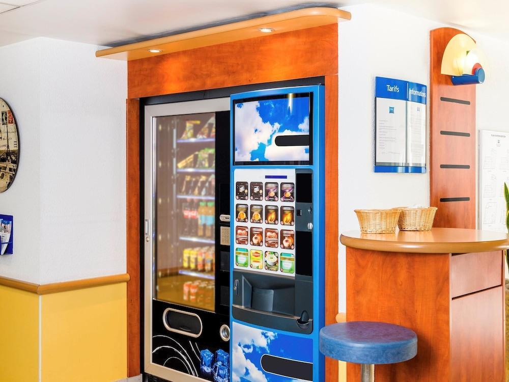 Ibis Budget Meudon Paris Ouest Esterno foto